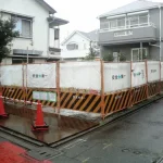 場所は上北沢駅から至近距離の角地です。