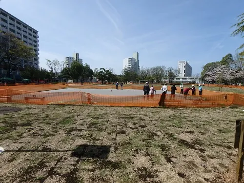 芝生広場北側に再整備されたゲートボール場。